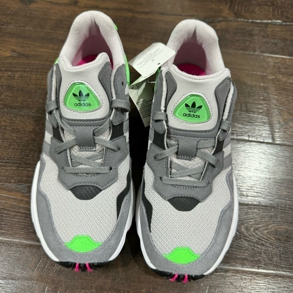 Adidas Yung 96 Off White Solar Green Sneaker Size 7 Women - Picture 2 of 10